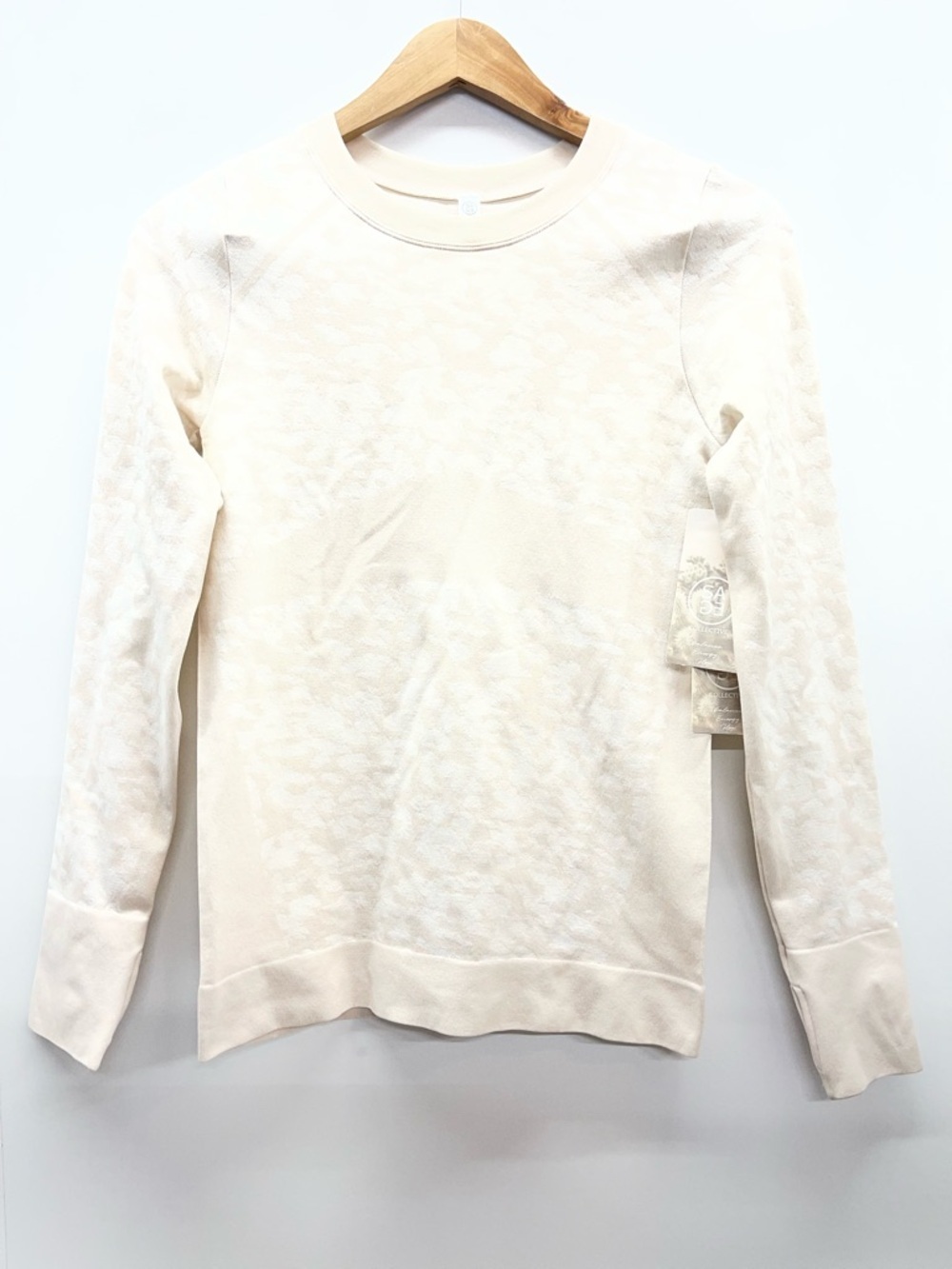 Sage Collective Activewear Crewneck‎ Long Sleeve Top in Light Cream